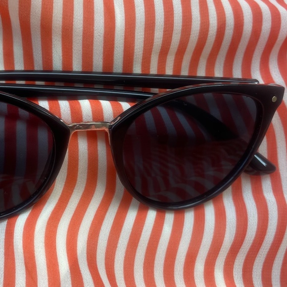 Unisex Aldo Sunglasses - Picture 1 of 2